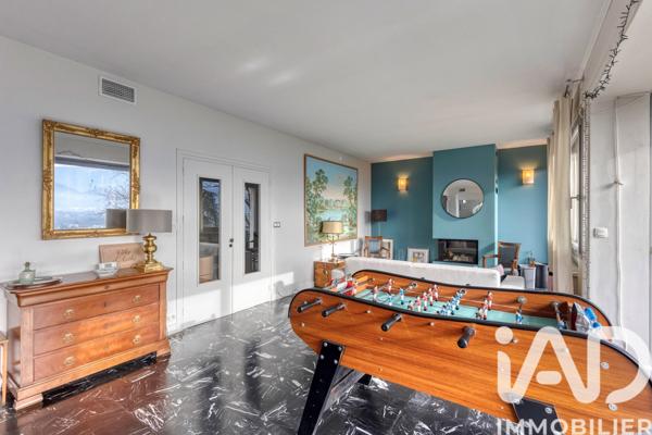 Maison à vendre 8 pièces 233 m² Corenc