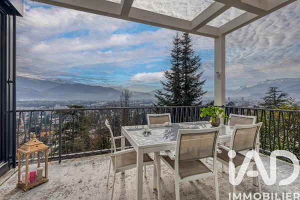 Maison à vendre 8 pièces 233 m² Corenc