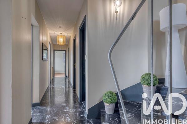 Maison à vendre 8 pièces 233 m² Corenc