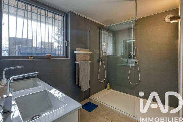 Maison à vendre 8 pièces 233 m² Corenc
