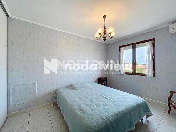 TORREILLES - A VENDRE Maison 5 pieces en 4 faces avec jardin piscine et garage