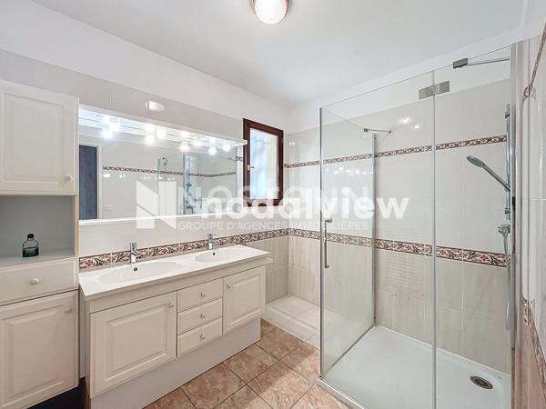 TORREILLES - A VENDRE Maison 5 pieces en 4 faces avec jardin piscine et garage