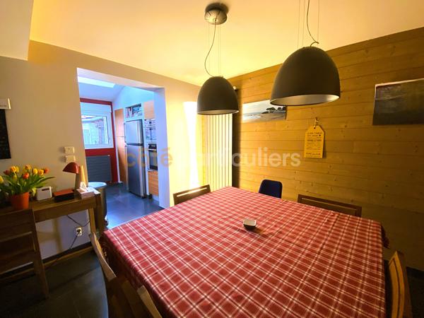 Vente
                Maison113 m² - 5 Pièces -
                    POITIERS (86000)