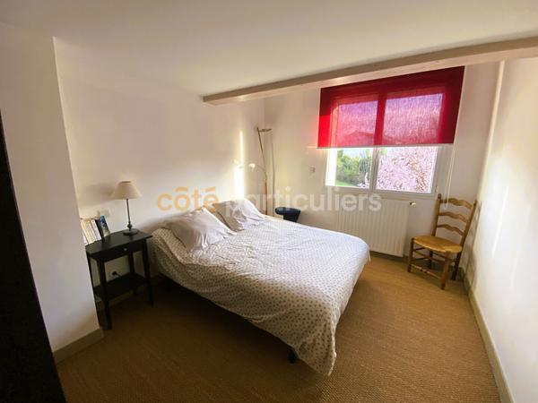 Vente
                Maison113 m² - 5 Pièces -
                    POITIERS (86000)