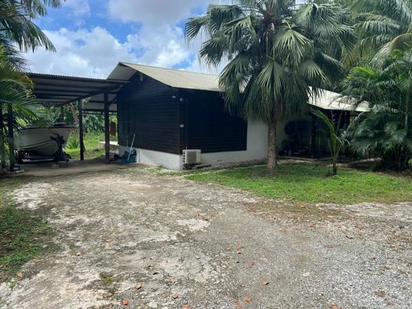 Gite de 12 bungallows plus foncier d'environ 2 ha à vendre