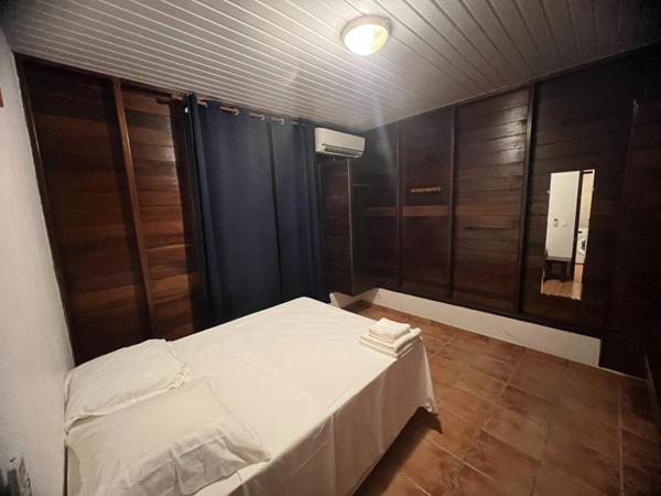 Gite de 12 bungallows plus foncier d'environ 2 ha à vendre
