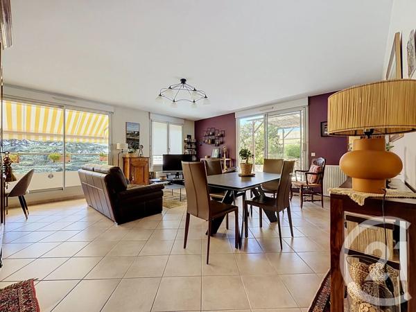 Appartement F4 à vendre  4 pièces - 110,90 m 2   STE FOY LES LYON  - 69