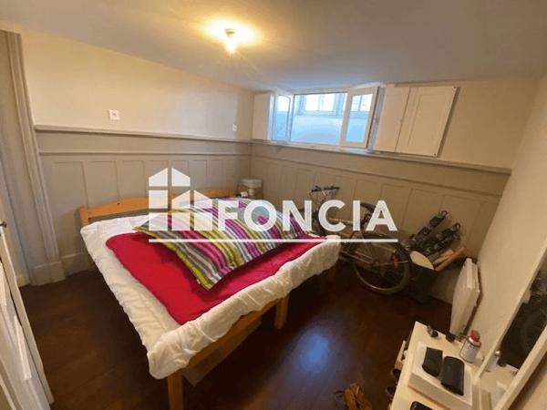 Location Appartement 3 pièces 107.5 m² - 2 RUE DES BENEDICTINS Vitre 35500