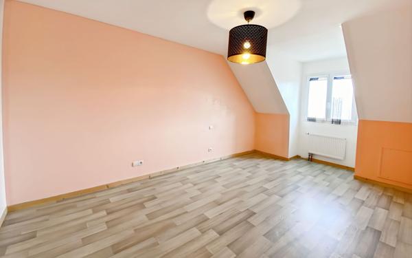 Maison à vendre    5 pièces •  Janville