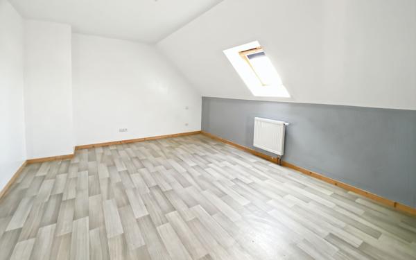 Maison à vendre    5 pièces •  Janville