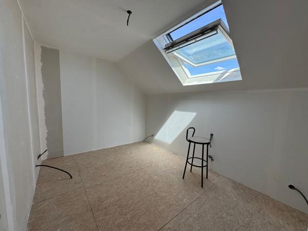 Angerville (91670) Ensemble immobilier à 15 min d’Angerville avec 2 habitations et grand terrain clos