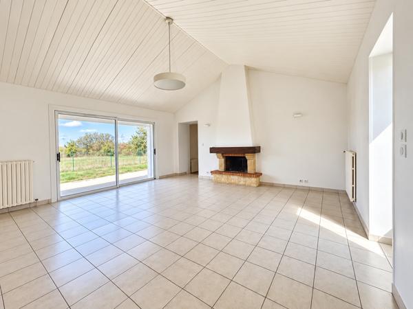 Coex, Maison à la campagne 3 chambres avec 1142m2 de terrain. Toutes les caractéristiques