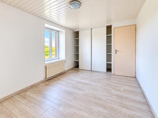 Coex, Maison à la campagne 3 chambres avec 1142m2 de terrain. Toutes les caractéristiques