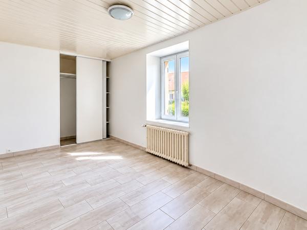Coex, Maison à la campagne 3 chambres avec 1142m2 de terrain. Toutes les caractéristiques