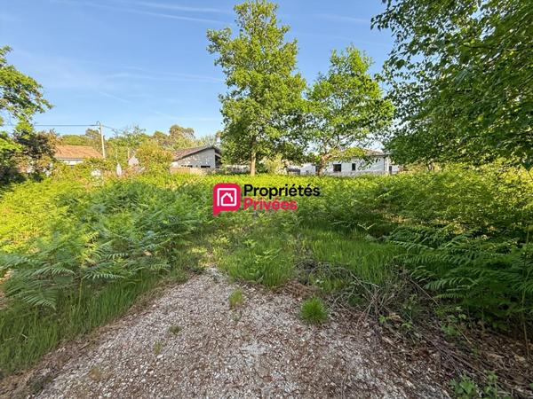 HOURTIN PORT - TERRAIN VIABILISE - 989M2 HORS LOTISSEMENT