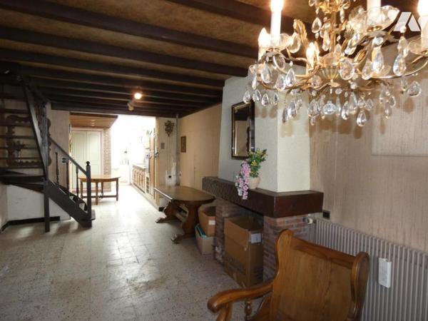 Comines maison trois chambres avec cour