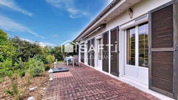 Maison de plain pied, 2 chambres, sous sol total, plus de 1 000 m2 de terrain...