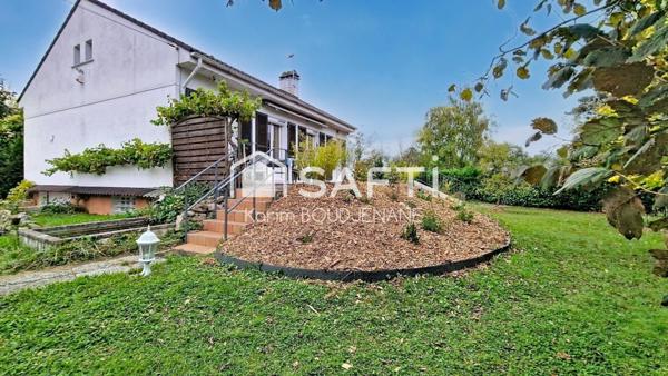 Maison de plain pied, 2 chambres, sous sol total, plus de 1 000 m2 de terrain...