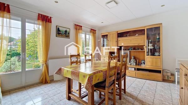 Maison de plain pied, 2 chambres, sous sol total, plus de 1 000 m2 de terrain...