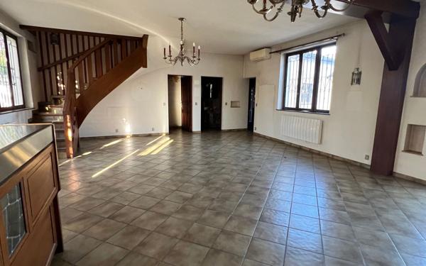 Maison à vendre    3 pièces • 121 m2 Gournay-sur-Marne