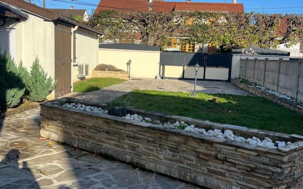 Maison à vendre    3 pièces • 121 m2 Gournay-sur-Marne