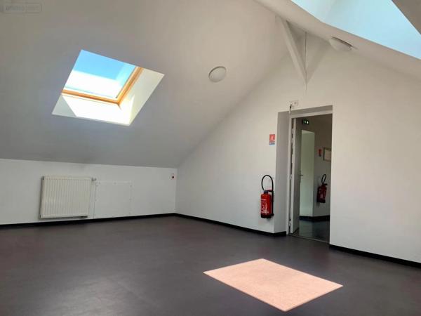 Achat - Immeuble | Bureaux Bailleul 59270 11 pièces 323 m 2 920 m 2