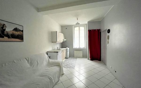 Immeuble à vendre    7 pièces • 116 m2 Compiègne