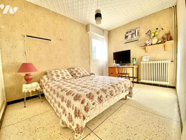 Maison à moderniser 79m² sur 331m² de jardin