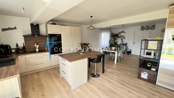 Maison
                                                                                                                                                                                                                                                                                                                        3 pièce(s)                                                                                                                                                                                                          2 chambre(s)                                                                                                                                                                                                          70  m²