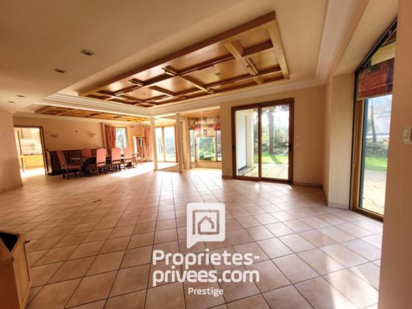 29170 FOUESNANT Demeure de prestige 7 pièce(s) 215 m2 environ