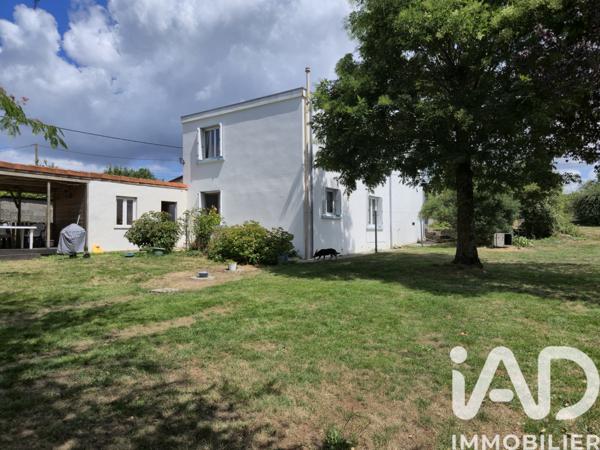 Maison à vendre 5 pièces 140 m² Moncoutant-sur-Sèvre