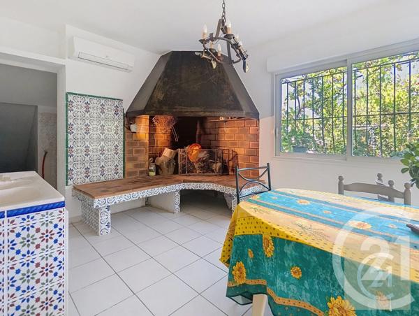 Maison à vendre  4 pièces - 111,80 m 2   BEZIERS  - 34