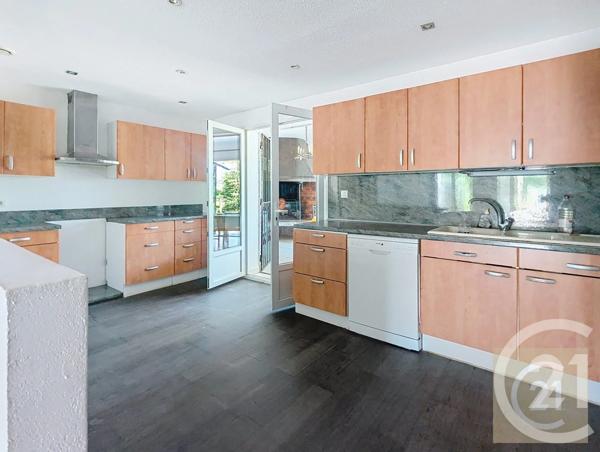 Maison à vendre  4 pièces - 111,80 m 2   BEZIERS  - 34