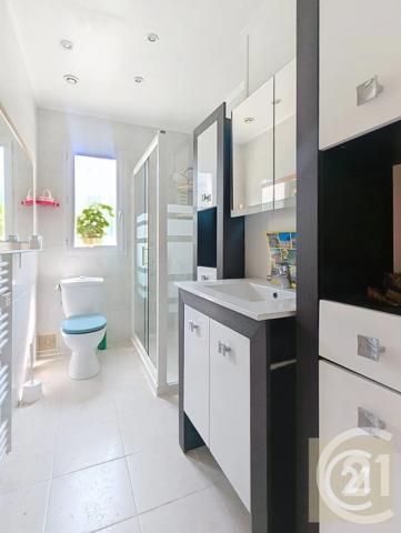 Maison à vendre  4 pièces - 111,80 m 2   BEZIERS  - 34