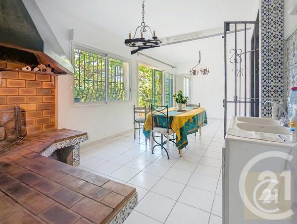 Maison à vendre  4 pièces - 111,80 m 2   BEZIERS  - 34