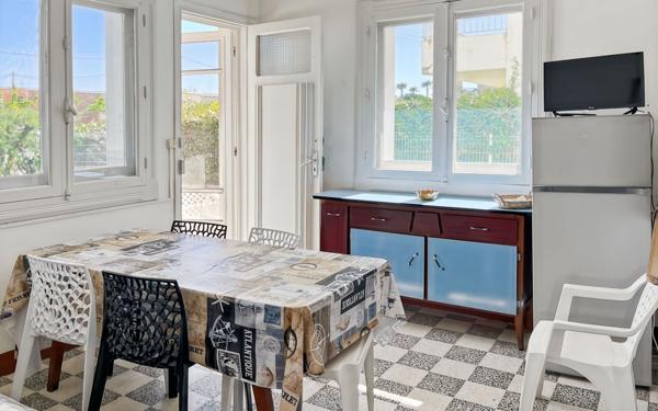 Maison à vendre    8 pièces •  Marseillan