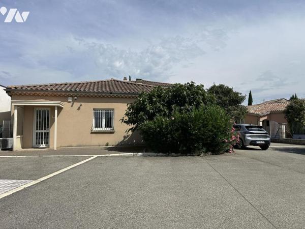 Montélimar,ensemble immobilier avec maison d'habitation et local type bureaux avec stationnements.