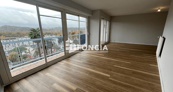 Location Appartement 4 pièces 108.09 m² - Pau 64000