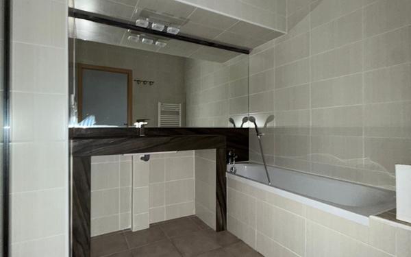 Appartement à louer    3 pièces •  Caluire-et-Cuire