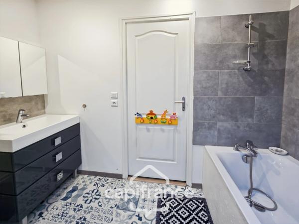 Dpt nièvre (58), DORNES, Maison à vendre 6 pièces, 152m², terrain 4700m², dépendances