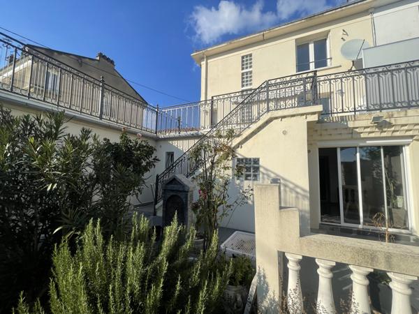 Poitiers (86000) IMMEUBLE 225 m2 A DIVISER EN 3 LOGEMENTS AVEC PARKINGS PROCHE GARE ET CENTRE-VILLE !