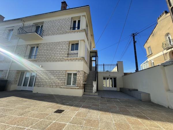 Poitiers (86000) IMMEUBLE 225 m2 A DIVISER EN 3 LOGEMENTS AVEC PARKINGS PROCHE GARE ET CENTRE-VILLE !