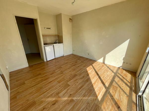 Studio avec parking secteur Gare - La Baumette