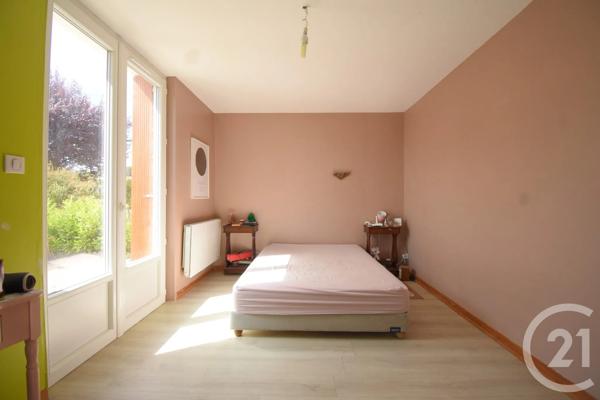 Maison à vendre  5 pièces - 126,37 m 2   VICHY  - 03