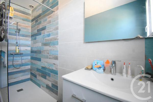 Maison à vendre  5 pièces - 126,37 m 2   VICHY  - 03