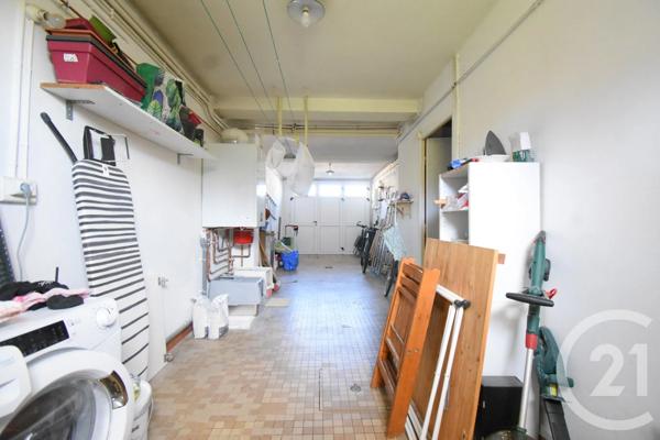 Maison à vendre  5 pièces - 126,37 m 2   VICHY  - 03