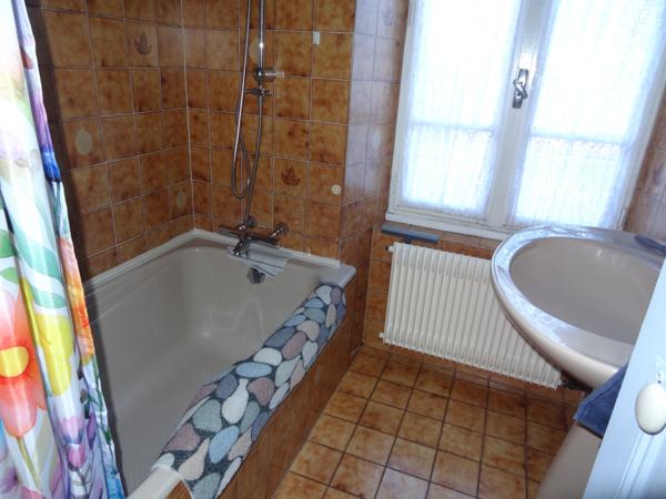 Plounévez-Quintin (22110) Maison à rénover avec jardin petit prix