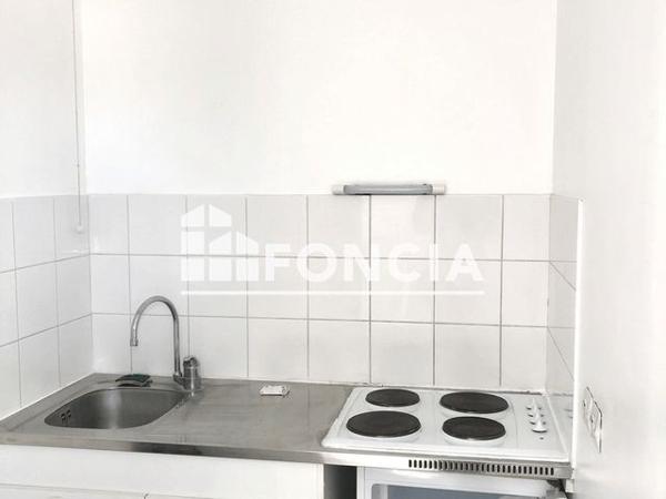 Location Studio 25.29 m² - 17 RUE JULES LEFEBVRE Lille 59000