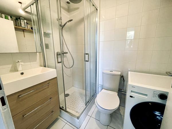 La Rochelle - Centre-ville - Studio de 27 m² avec vue sur le Vieux-Port Loyer 750 €/mois charges comprises **  - Référence  ND751