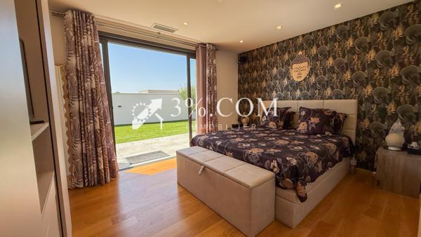 Villa 6 pièce(s) 4 chambre(s) 153 m²